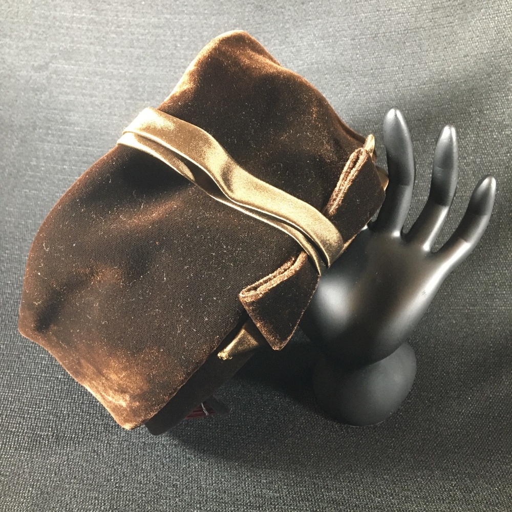 🧡Vintage🧡 Classic 🚨Maxines🚨 Brown Velvet & Satin Cossack Hat